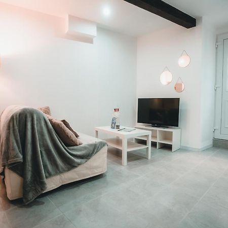 Appartement Neuf Et Moderne Dans Le Centre Ville Bagnols-sur-Cèze Exterior foto